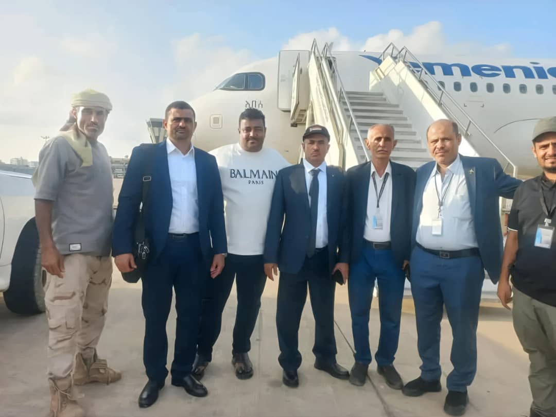 الشنفرة يغادر عدن إلى الرياض برفقة قيادات من الضالع 1