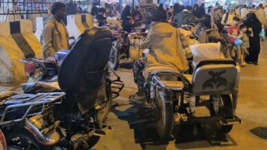 تصاعد المطالبات بقرار حاسم في عدن.. فوضى الدراجات النارية تتحول إلى كارثة مرورية 2