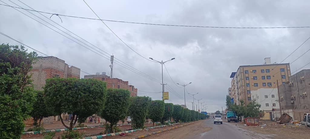 عدن.. انقطاع الماء عن مدينة الممدارة والأهالي يناشدون 1