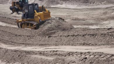 استمرار أعمال إعادة تأهيل عقمة السادة وسحيفة الماس وتصفية مجرى وادي أمهارية بدلتا أبين 2