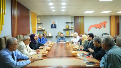 المحافظ عبدالرحمن شيخ يلتقي بمديري عموم المكاتب التنفيذية المكلفين حديثا ويؤكد أهمية العمل بروح الفريق الواحد 7