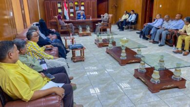 رئيس جامعة عدن يناقش تطوير الأداء الإداري وتعزيز كفاءة العمل المؤسسي 2