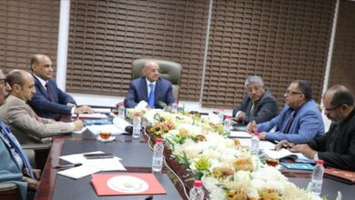 معهد الدراسات المصرفية يقر في أول اجتماع له بعدن الهيكل الإداري واللائحة المالية والتنظيمية 5