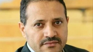 صحافي تراجع النفط عالمياً عبر هرمز يقابله رفع الأسعار في عدن بلا مبرر! 2