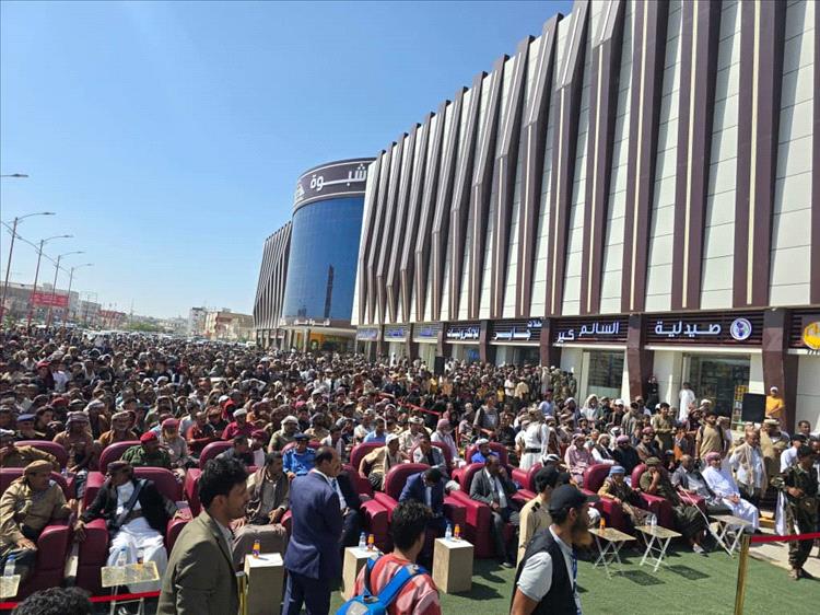افتتاح "شبوة مول" في عتق.. مشروع ضخم ينعش الاقتصاد ويوفر فرص عمل واسعة 1