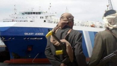 تقرير دولي يكشف: الحوثيون يدرسون فرض رسوم على السفن في البحر الأحمر 4