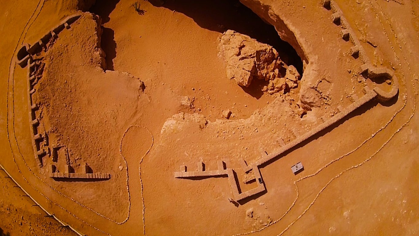 مدينة أوبار المفقودة في الجزيرة العربية..التي حيرت العالم ودفنت تحت الرمال آلاف السنين 1