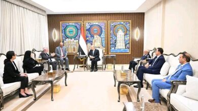 رئيس مجلس القيادة يؤكد التزام الدولة بتوفير كافة سبل الحماية والتسهيلات لمجتمع العمل الانساني 5