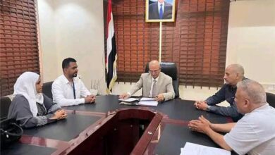 وزير المياه والبيئة يوقع مع منظمة سماريتان بيرس اتفاقيتين لتنفيذ 8 مشاريع مياه وإصحاح بيئي في عدن وتعز 4