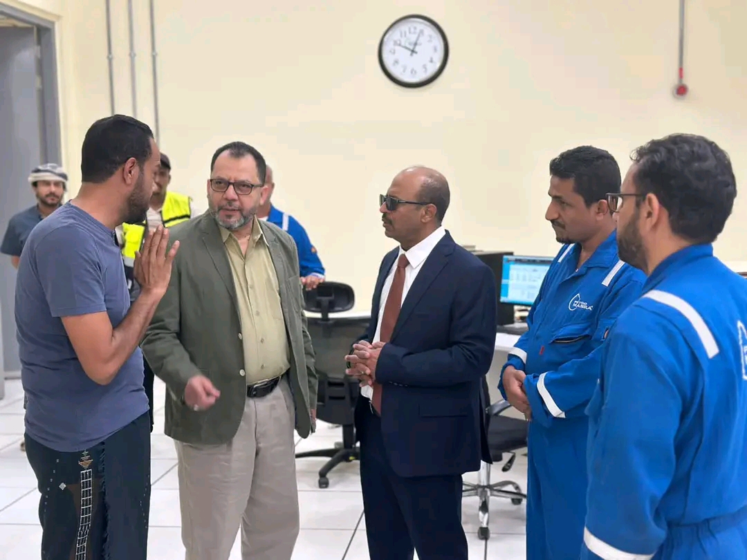 وزير الكهرباء والنفط يطلعان على جاهزية محطة بترومسيلة للعودة إلى الخدمة 1