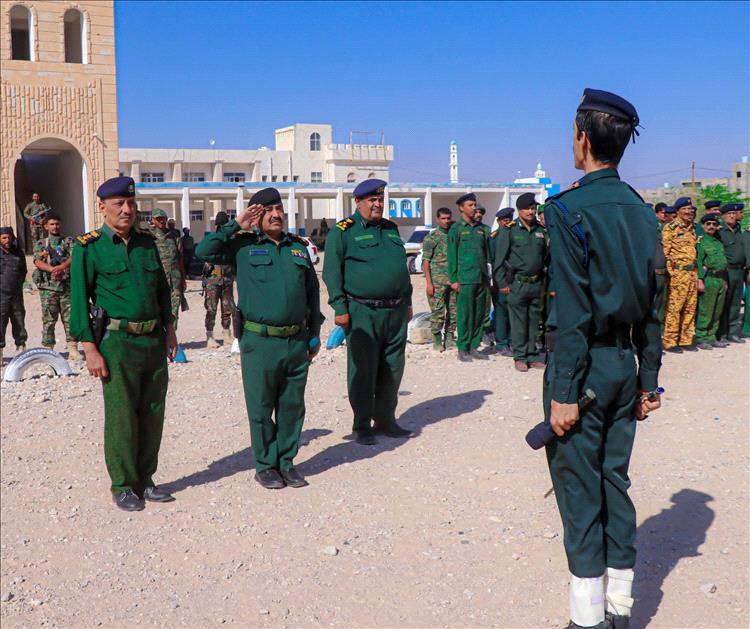 العميد النسي يتفقد جاهزية شرطة شبوة ويؤكد الحزم في مواجهة أي تهديدات أمنية 1