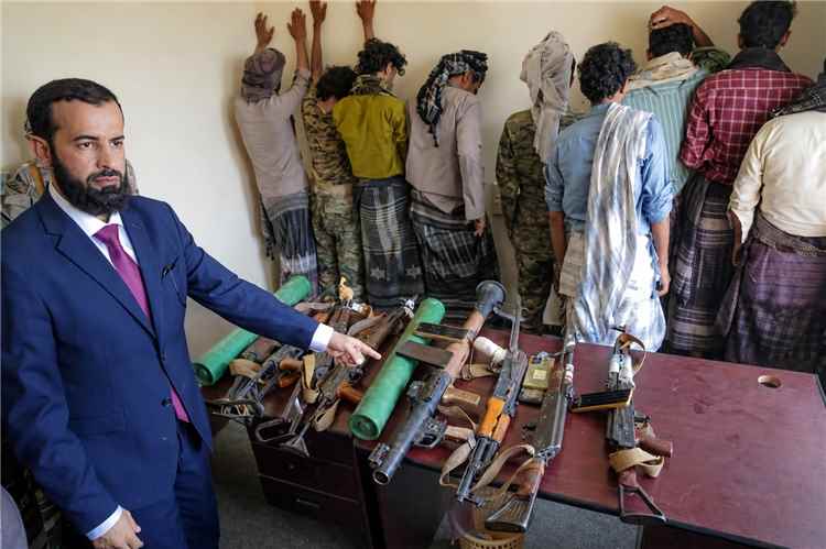 خلال شهر واحد.. محافظ أبين يحقق ما عجز عنه الآخرون طوال سنوات 1