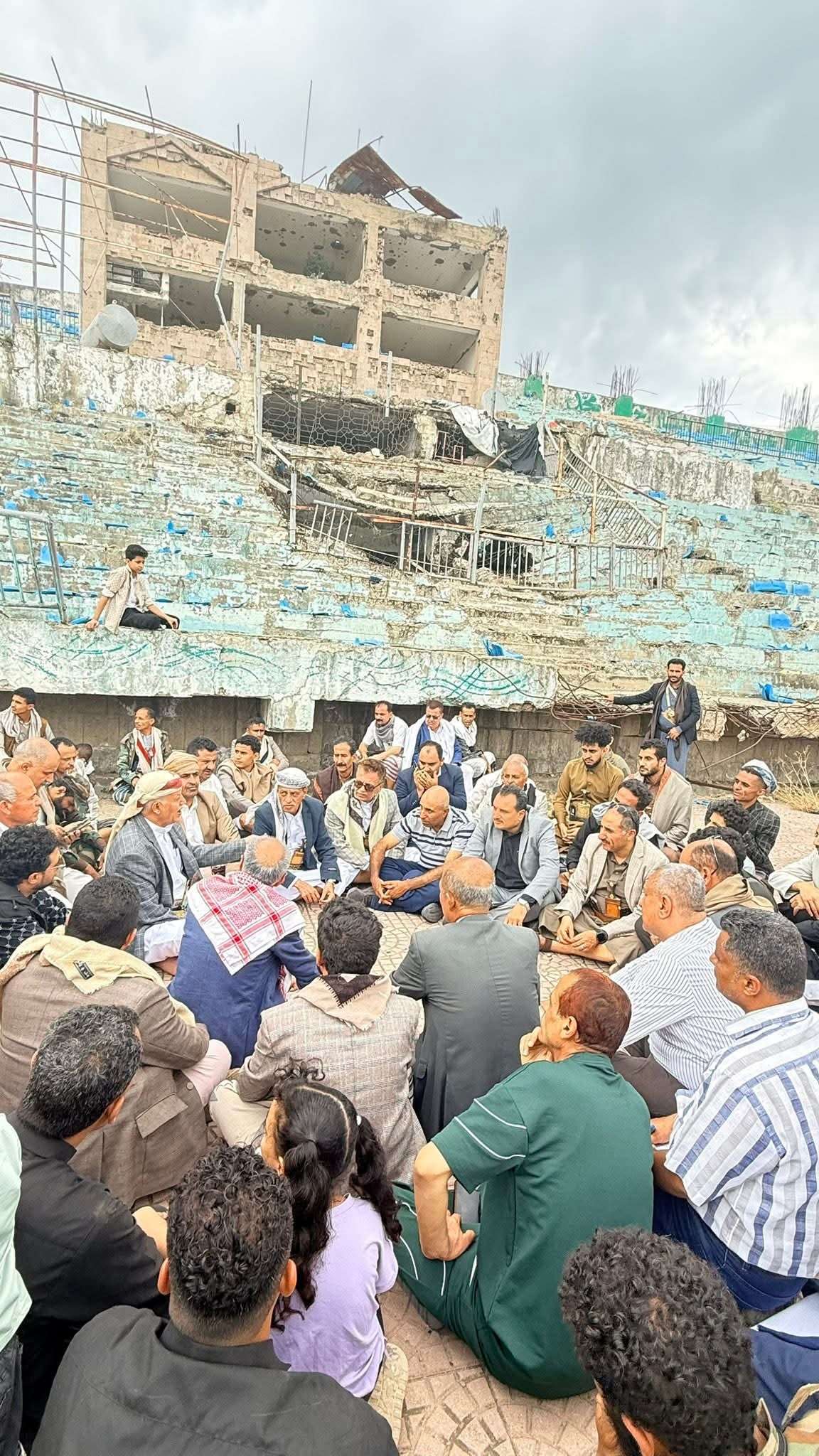 اتفاق رسمي لإصلاح ملعب إب الرياضي على ثلاث مراحل 1