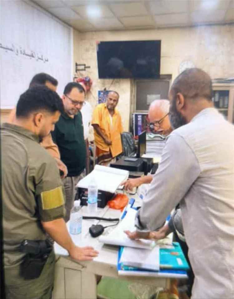 وزير الكهرباء ينزل ميداني إلى طوارئ عدن ويعلن إجراءات صارمة لتحسين الخدمة 1
