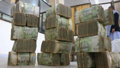 خبير عسكري يفجرها: جهات تحول الاقتصاد إلى “اقتصاد جوع” ونهب ممنهج 2