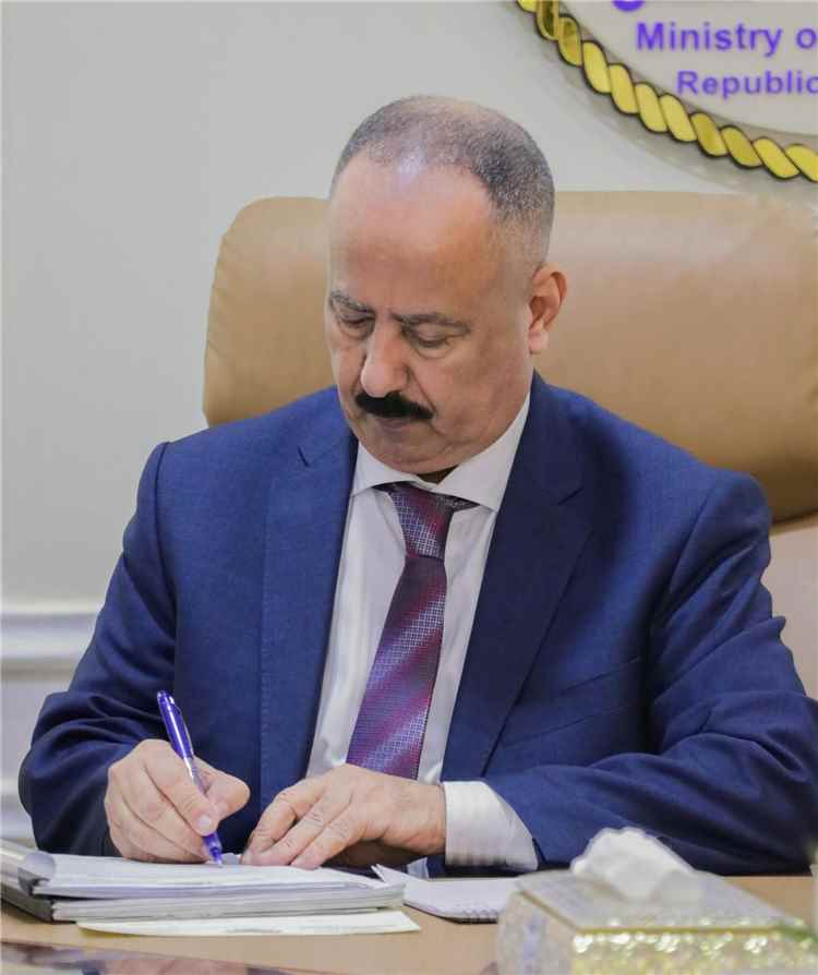 توجيهات عاجلة من وزير النقل بعد فاجعة طريق العبر وسقوط ضحايا ومصابين 1