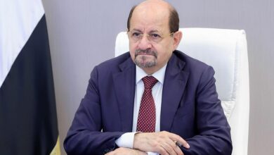 رئيس الوزراء يعود إلى عدن بعد مشاركته في اجتماع مجلس جامعة الدول العربية 5