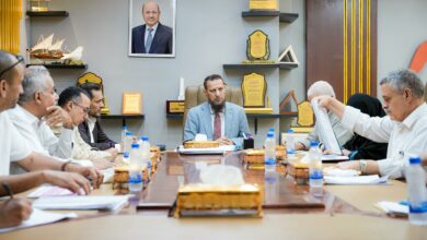 المحافظ شيخ يرأس اجتماعاً لمناقشة عدد من المشاريع في قطاعات المياه والأشغال والكهرباء وتطوير الجانبين المالي والإداري 2