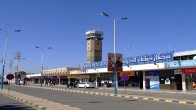 معاناة اليمنيين تتفاقم.. انتقادات واسعة لآلية السفر عبر مطار صنعاء 2