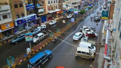 أمطار غزيرة تضرب مدينة تعز وتغمر عدداً من الشوارع وسط أجواء منعشة 2