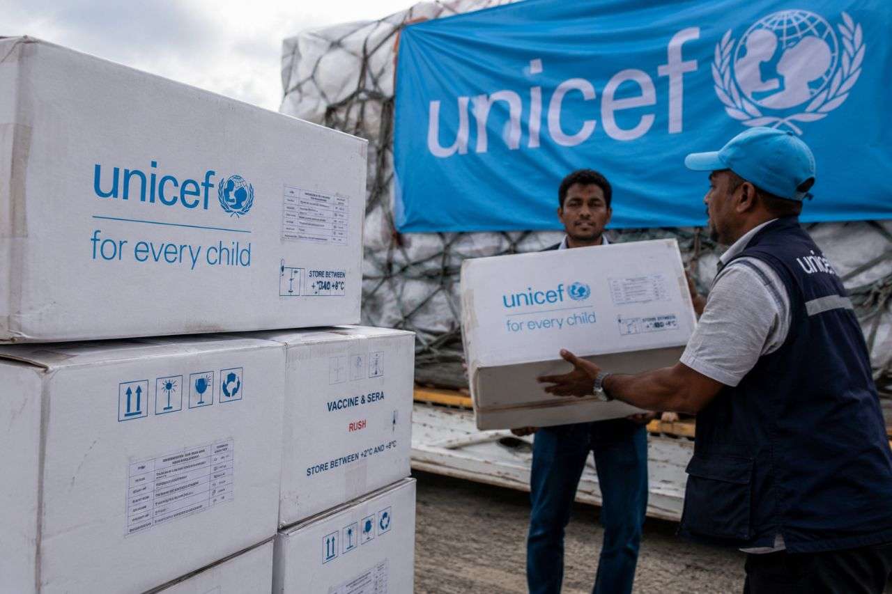 441 ألف جرعة لقاح تصل عدن بدعم دولي لتعزيز تحصين الأطفال في اليمن 1