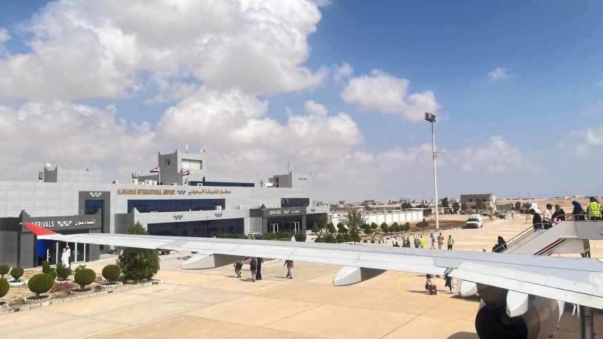 في ظل متابعة محافظ المهرة .. تواصل الرحلات الجوية الأسبوعية عبر مطار الغيضة بعد توفير وقود الطائرات 1