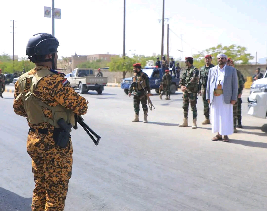 العرادة يستقبل مسيَّراً عسكرياً لشرطة المنشآت ويشيد بالانضباط والجاهزية 1