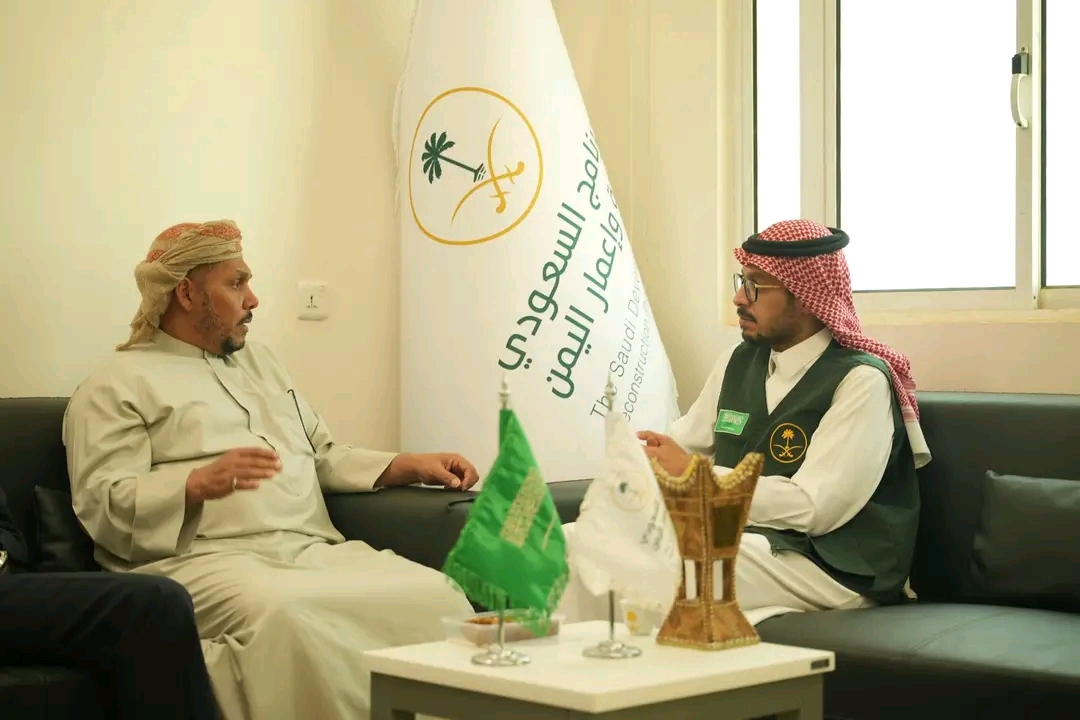 محافظ سقطرى يناقش مع البرنامج السعودي تعزيز التنسيق المشترك في تنفيذ المشاريع النوعية 1