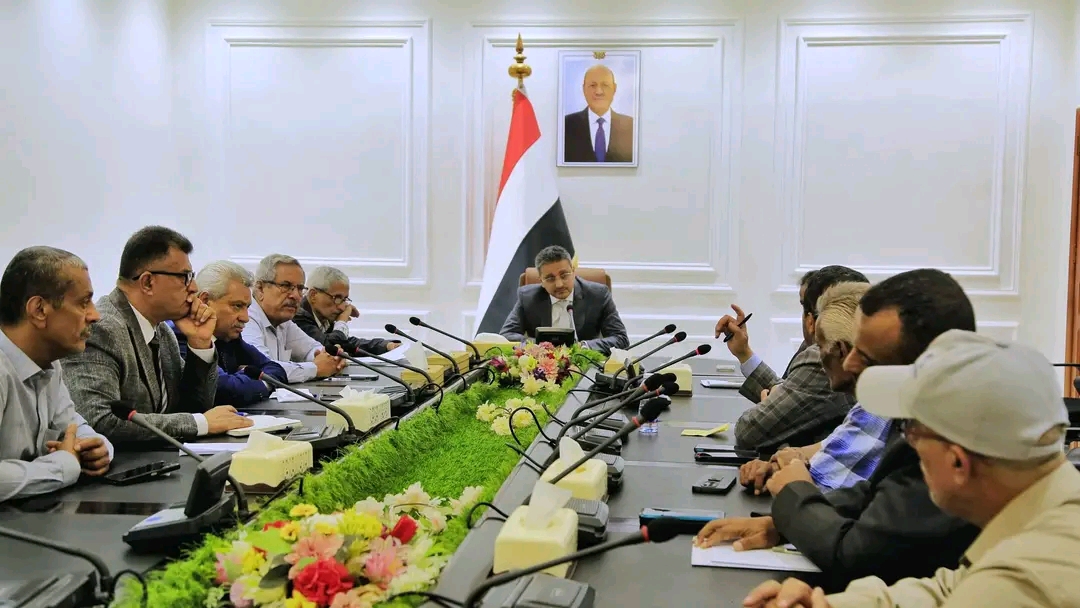 الوزير دماج يؤكد أهمية تعزيز الهوية الوطنية وتطوير القطاعين الثقافي والسياحي الوزير دماج يؤكد أهمية تعزيز الهوية الوطنية وتطوير القطاعين الثقافي والسياحي