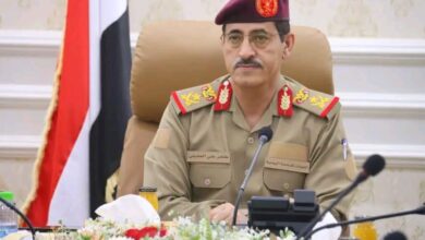 وزير الدفاع يتوعد بملاحقة منفذي هجوم استهدف قوات درع الوطن في حضرموت 2