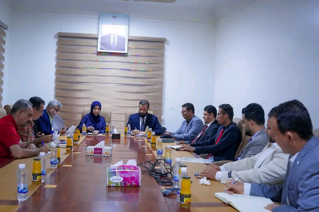 وزيرة التخطيط والتعاون الدولي ومحافظ أبين يناقشان أولويات إعادة ترتيب المشاريع التنموية بالمحافظة 1