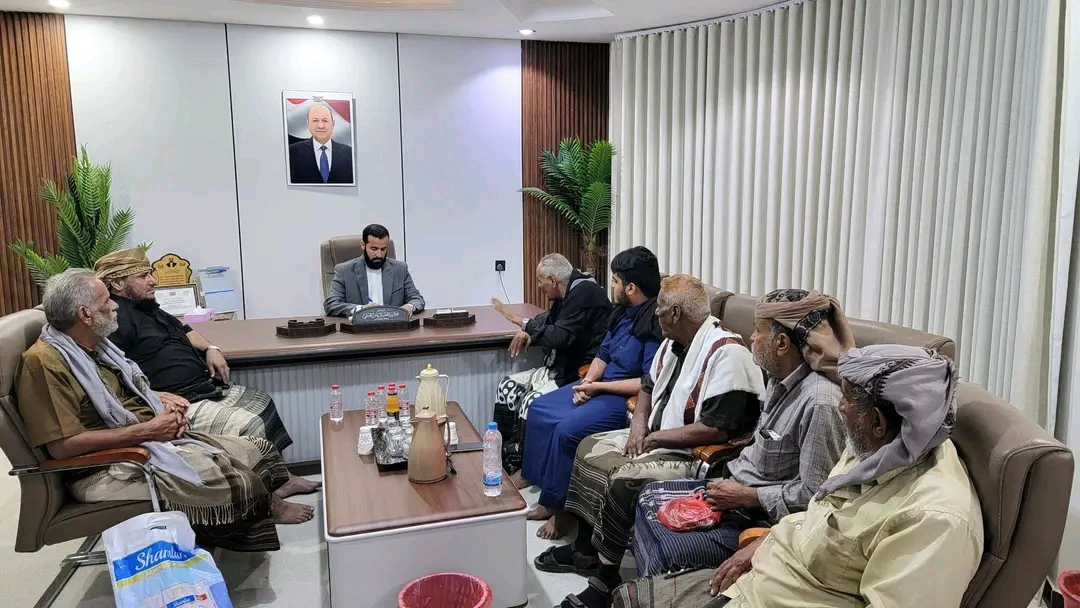 محافظ أبين يلتقي مشايخ ووجهاء قبيلة الجعادنة ويؤكد دعمه لمطالبهم الحقوقية في قضية علي عشال 1