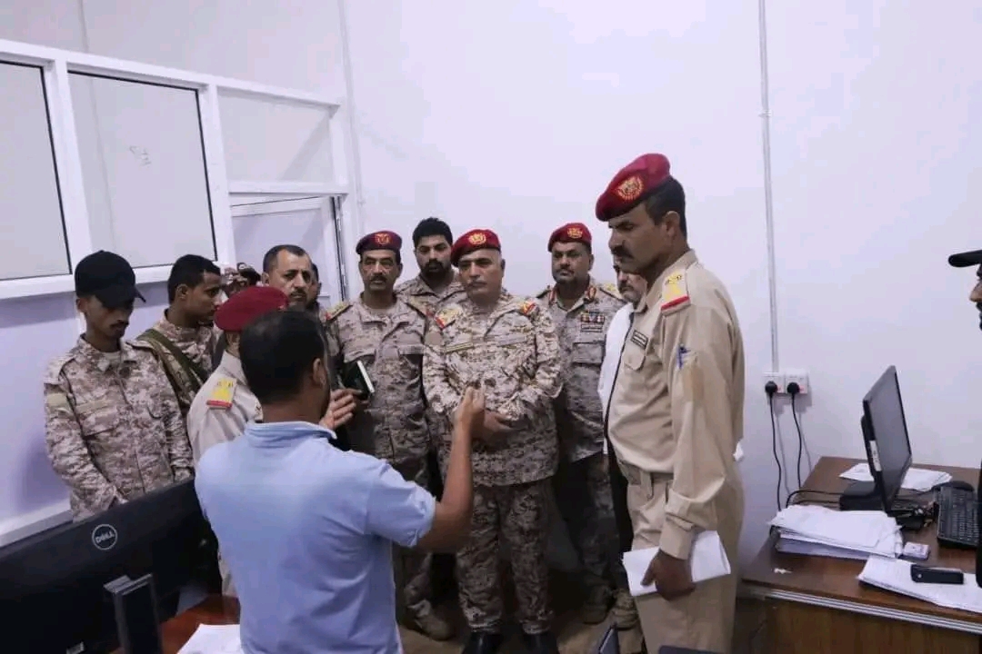 مساعد وزير الدفاع يتفقد جاهزية الخدمات الطبية في مستشفى عبود العسكري بعدن 1