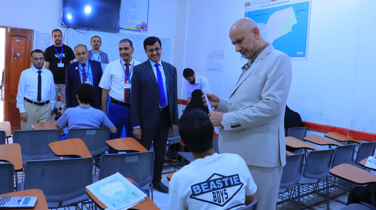 جامعة إقليم سبأ تُجري إختبار المفاضلة للدفعة السابعة بكلية الطب بمشاركة 472 متقدماً للتنافس على 50 مقعداً 1