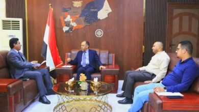 وزير الصناعة والتجارة يبحث مع الأمين العام لمجلس الوزراء تعزيز البيئة الاستثمارية ودعم النمو الاقتصادي 3