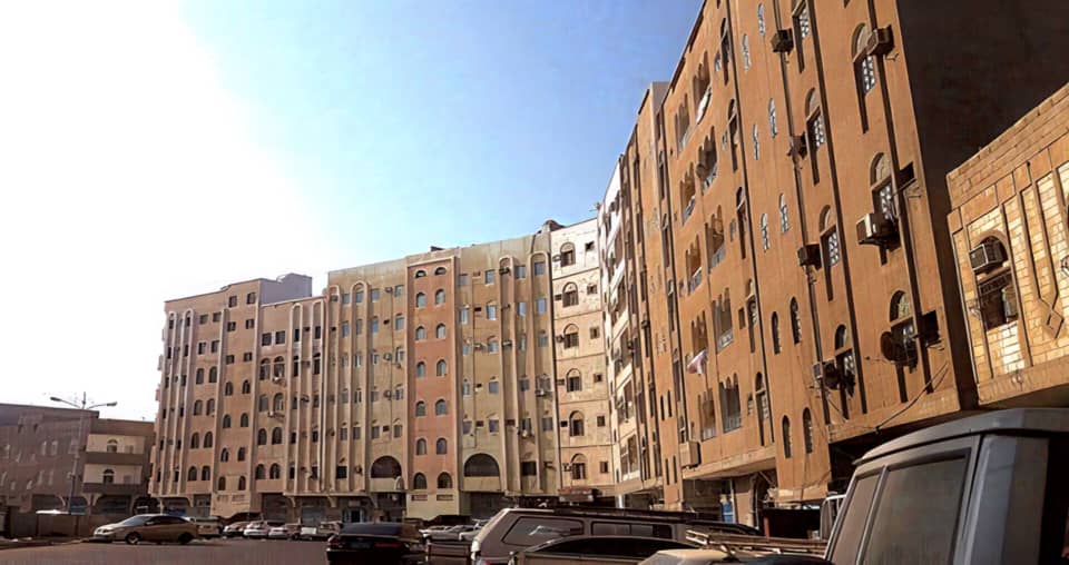 أزمة السكن تضرب عدن.. مواطنون بين نار الإيجارات وارتفاع تكاليف المعيشة 1