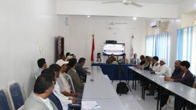 مأرب.. تدشين دورة تدريبية لمنتسبي مصلحة الضرائب حول توظيف أدوات الذكاء الاصطناعي في العمل الحكومي 3