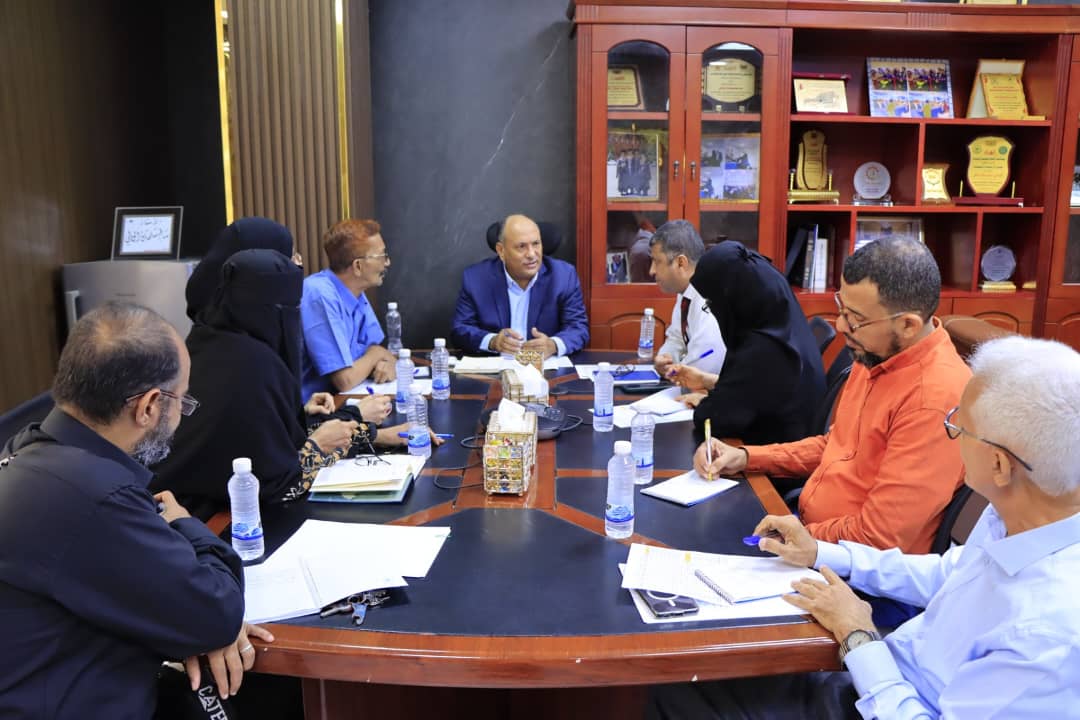 نائب وزير الصناعة والتجارة يناقش تعزيز الأمن السلعي ورفع جاهزية سلاسل الإمداد 1