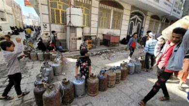 أزمة الغاز تضرب تعز مجدداً وتربك حياة المواطنين 3