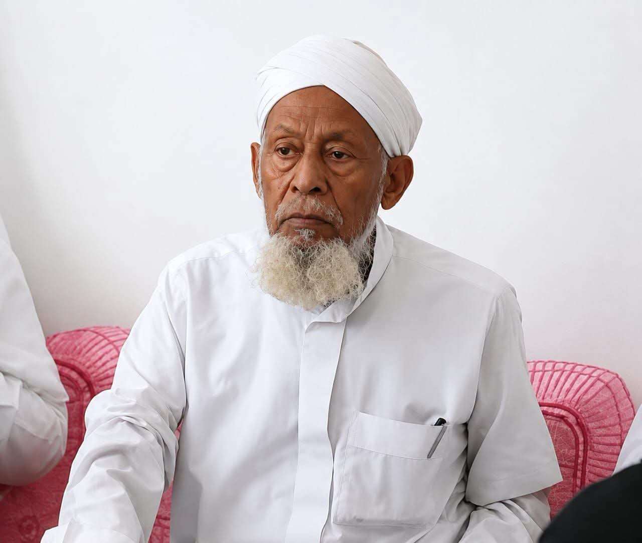 وفاة أحد أبرز علماء حضرموت.. رحيل الشيخ علي بن سالم بكير باغيثان 1