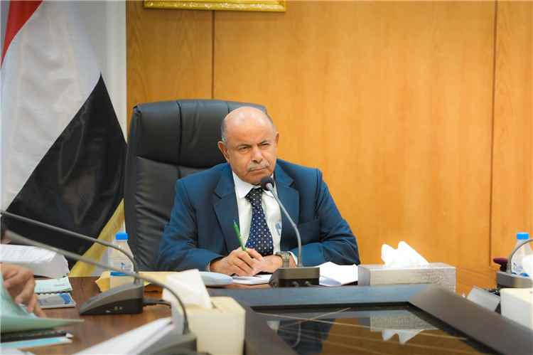 الخنبشي يؤكد أهمية رفد المستشفيات والمرافق الصحية الحكومية بالكوادر الطبية المؤهلة 1