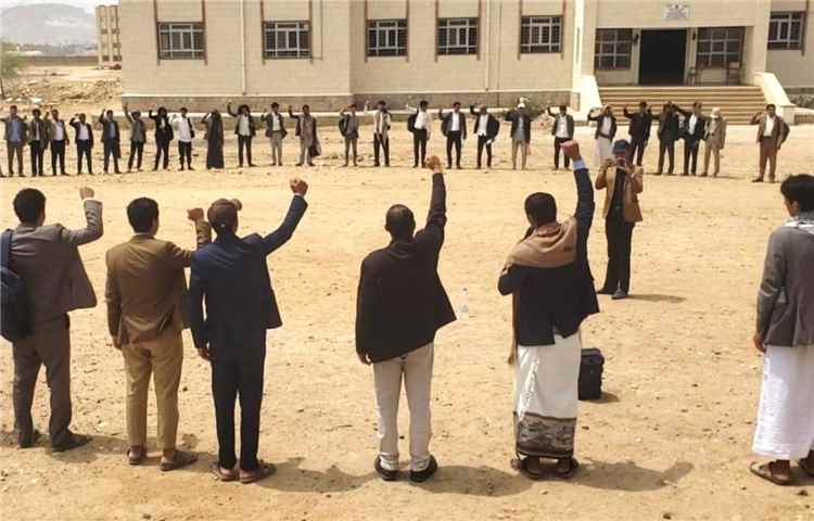 الحوثيون يحوّلون الجامعات إلى ساحات تعبئة.. طلاب اليمن في مرمى التجنيد والعسكرة 1