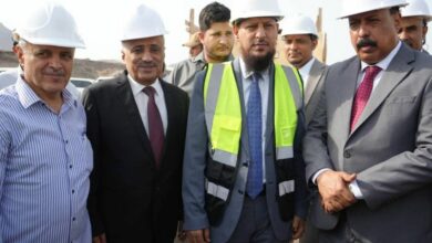 وزير الأشغال ومحافظ عدن يدشنان مشروع صيانة وترميم جسر البريقة القديم 3