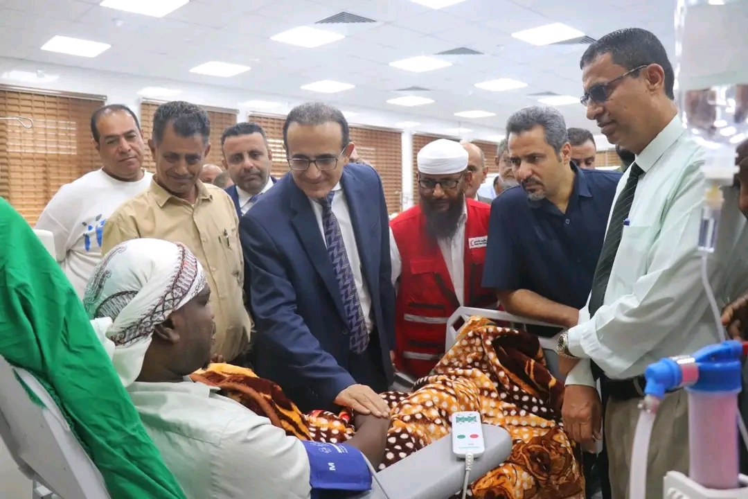 تدشين مركز الغسيل الكلوي بمستشفى ابن خلدون في لحج بدعم وتمويل من الهلال الأحمر القطري 1