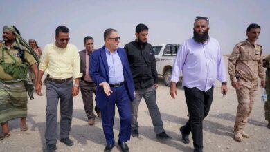بتوجيهات المحافظ: نزول ميداني لإعداد الدراسات الفنية لإدخال الخدمات إلى وحدات الجوار المخصصة للمواطنين 2