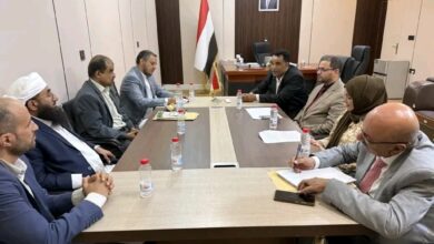 اجتماع بعدن يناقش تطوير الأطر القانونية لحماية أموال وأراضي الوقف 4