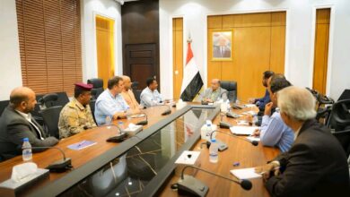 محافظ حضرموت يبحث مع الأمم المتحدة تعزيز الأمن البحري ومواجهة التهريب 2