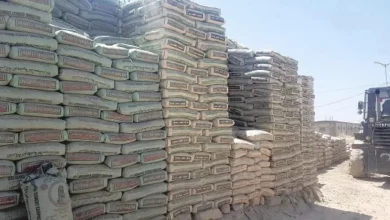 ارتفاع أسعار الإسمنت يضرب سوق البناء في مناطق الحوثيين ويوقف أعمال المقاولين 3