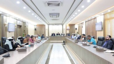 الوزير السقطري يترأس اجتماعًا مع البنك الدولي والفاو وبرنامج الأغذية العالمي لمناقشة تحديث مشروع الأعمال الزراعية في اليمن 2