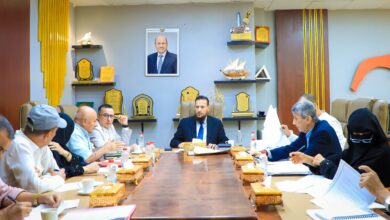 محافظ العاصمة عدن يترأس اجتماعًا لمناقشة أوضاع المياه والصحي ويقر عددا من الإجراءات لتعزيز منظومة العمل 2